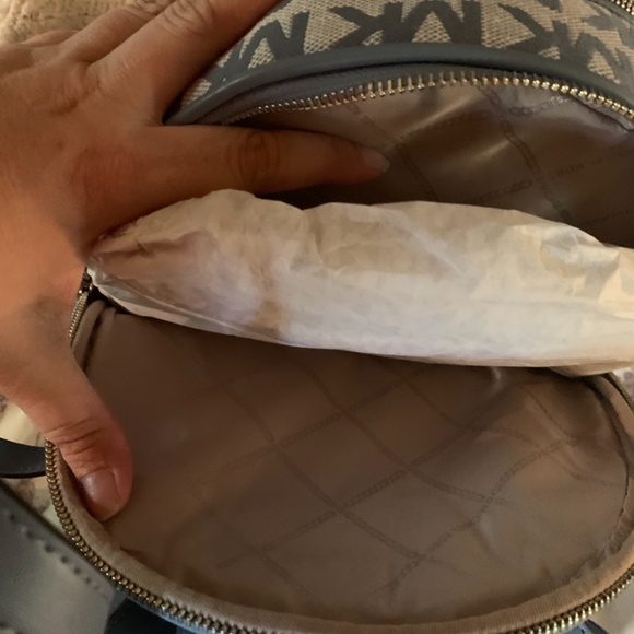 Michael Kors - Picture 2 of 5